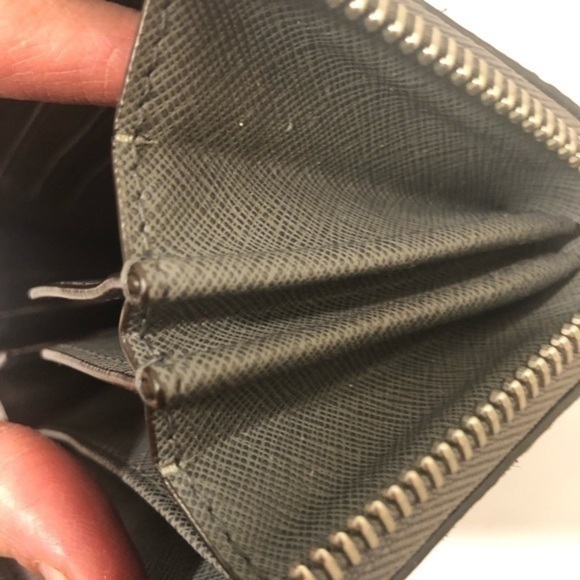 Michael kors snakeskin embossed wristlet wallet